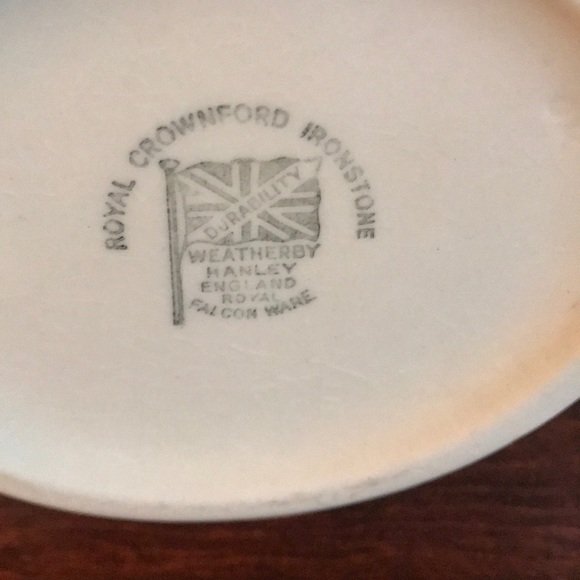 Royal Crownford Ironstone Pitcher Farmhouse VTG - Picture 8 of 16